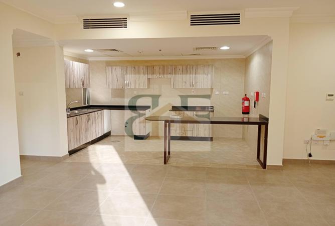 987493 - Property Image 3