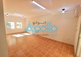 مجمع سكني - 3 غرف نوم - 3 حمامات للكراء في الوعب - الوعب - الدوحة