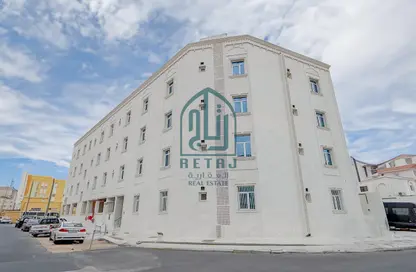 Apartment - 2 Bedrooms - 2 Bathrooms for rent in Bin Omran - Fereej Bin Omran - Doha