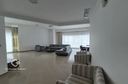 Apartment - 3 Bedrooms - 4 Bathrooms for rent in West Bay Tower - West Bay - West Bay - Doha