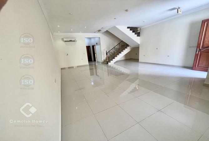 966146 - Property Image 2