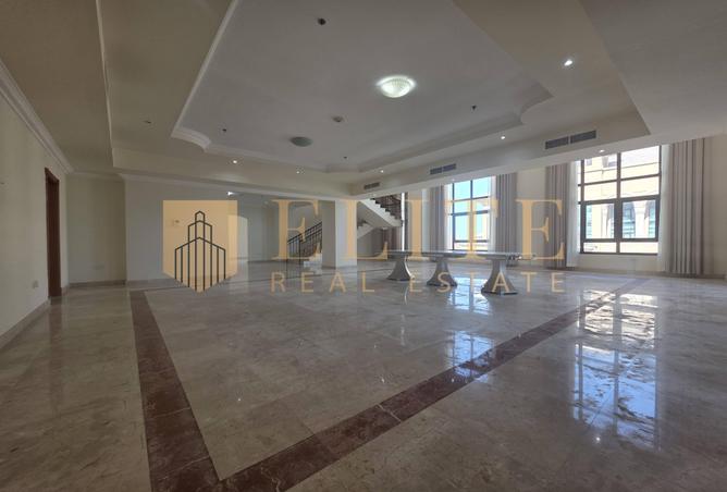 943345 - Property Image 3