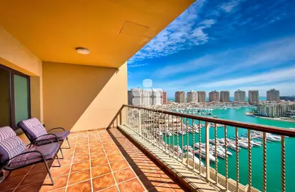 شقة - 2 غرف نوم - 3 حمامات للايجار في برج 13 - بورتو أرابيا - جزيرة اللؤلؤة - الدوحة