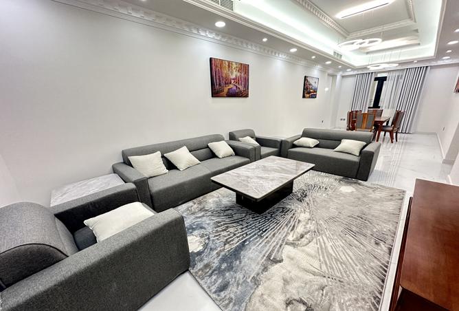 967618 - Property Image 2