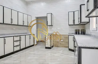 Villa - 7 Bedrooms - 7 Bathrooms for sale in Muraikh - AlMuraikh - Doha