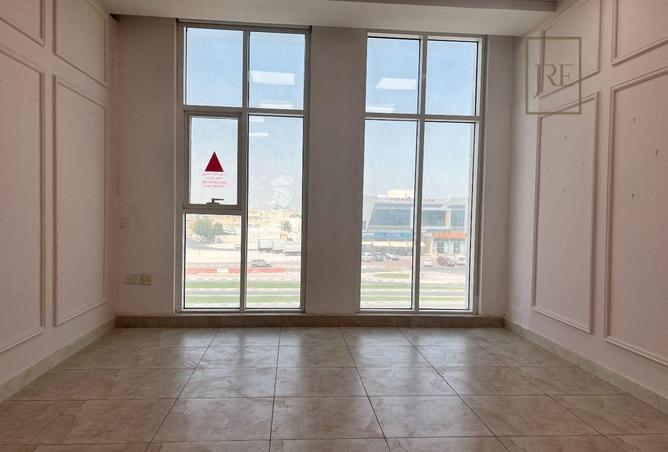 954261 - Property Image 2