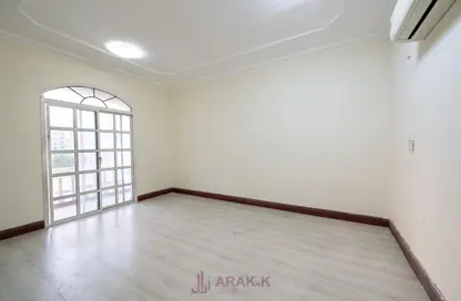 Apartment - 2 Bedrooms - 2 Bathrooms for rent in Fereej Bin Mahmoud North - Fereej Bin Mahmoud - Doha