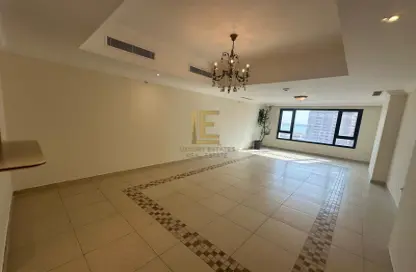Apartment - 1 Bedroom - 2 Bathrooms for rent in West Porto Drive - Porto Arabia - The Pearl Island - Doha