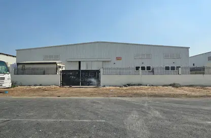 مخزن - استوديو - 5 حمامات للايجار في شارع الصناعية الشرقي - بركة العوامر - الوكرة