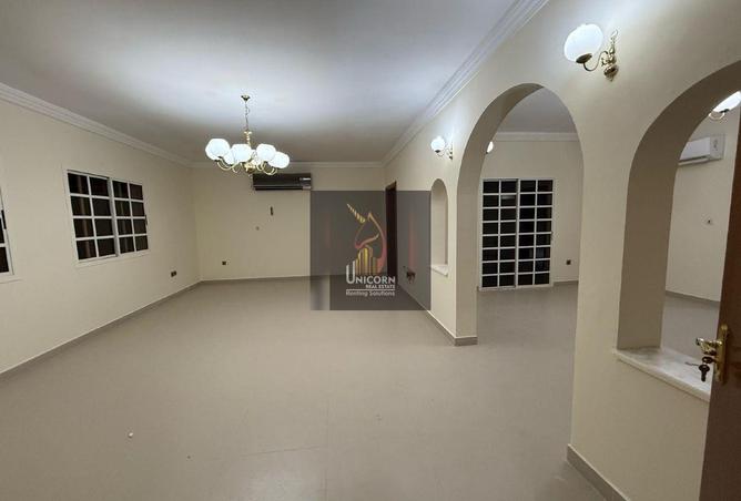 994725 - Property Main Image