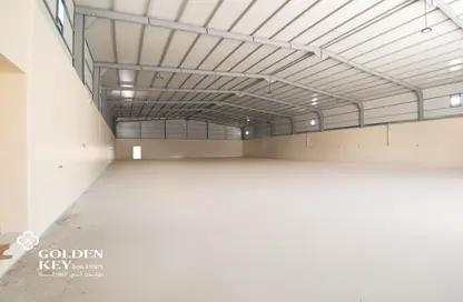 Warehouse - Studio - 2 Bathrooms for rent in Industrial Area 1 - Industrial Area - Doha