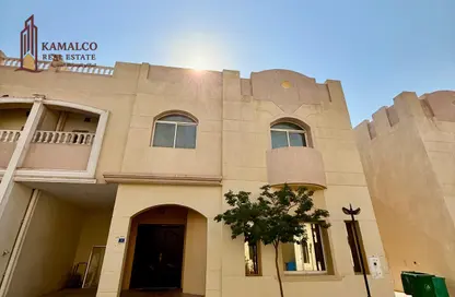 Apartment - 5 Bedrooms - 4 Bathrooms for rent in Umm Al Seneem Street - Ain Khaled - Doha