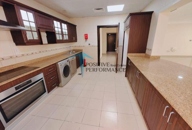 985939 - Property Main Image