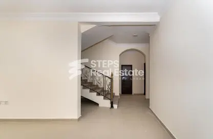 فيلا - 7 غرف نوم - 7 حمامات للايجار في مجمع الخور - الخور