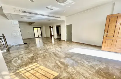 Villa - 4 Bedrooms - 3 Bathrooms for rent in Mamoura 18 - Al Maamoura - Doha