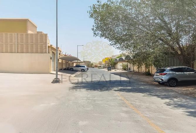 943704 - Property Image 3