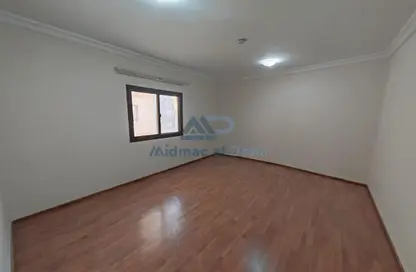 Apartment - 4 Bedrooms - 3 Bathrooms for rent in Fereej Bin Mahmoud North - Fereej Bin Mahmoud - Doha