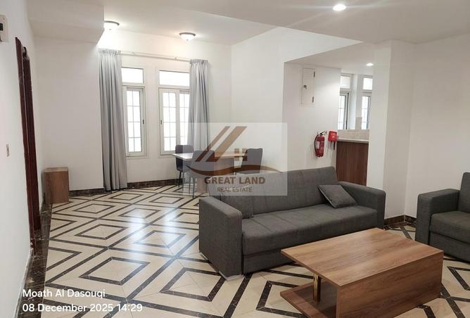 985916 - Property Image 2