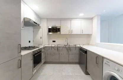 Apartment - 2 Bedrooms - 3 Bathrooms for rent in Marina Residences 195 - Marina District - Lusail