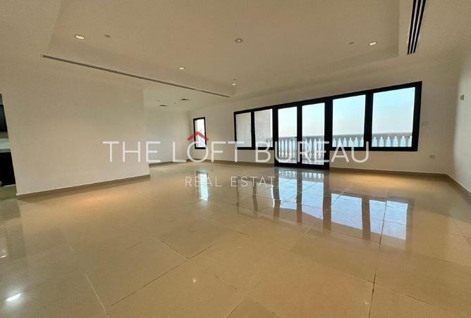 942302 - Property Image 2