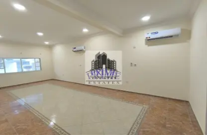 Villa - 6 Bedrooms - 5 Bathrooms for rent in Souk Al gharaffa - Al Gharrafa - Doha