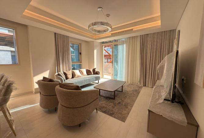 990872 - Property Image 2