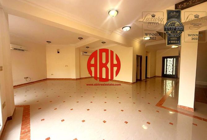 914947 - Property Image 2