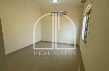 Villa - 4 Bedrooms - 4 Bathrooms for rent in Umm Salal Ali - Umm Salal Ali - Doha