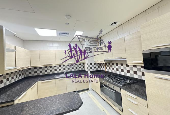 856174 - Property Image 2
