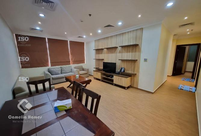 915406 - Property Image 3