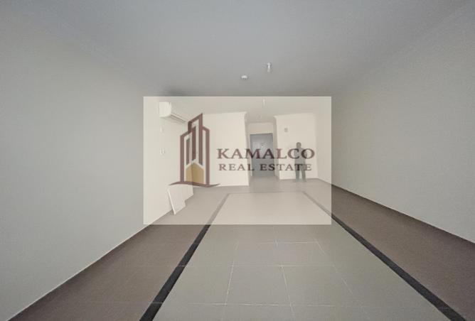 992552 - Property Image 2