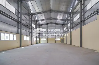 Warehouse - Studio for rent in East Industrial Street - Birkat Al Awamer - Al Wakra