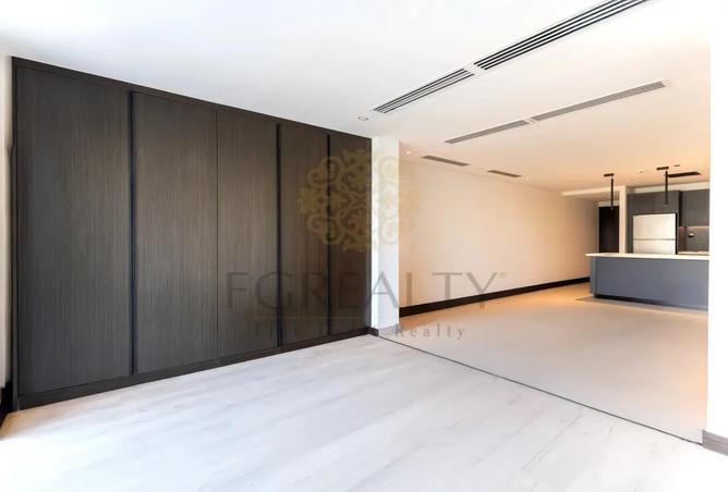 944835 - Property Image 2