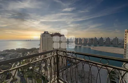 Apartment - 3 Bedrooms - 5 Bathrooms for rent in Floresta Gardens - Floresta Gardens - The Pearl Island - Doha