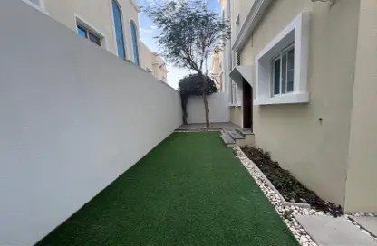 Compound - 3 Bedrooms - 4 Bathrooms for rent in Al Sadd Road - Al Sadd - Doha