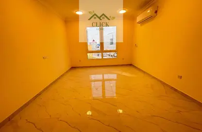 شقة - 3 غرف نوم - 2 حمامات للايجار في مشيرب - مشيرب - الدوحة