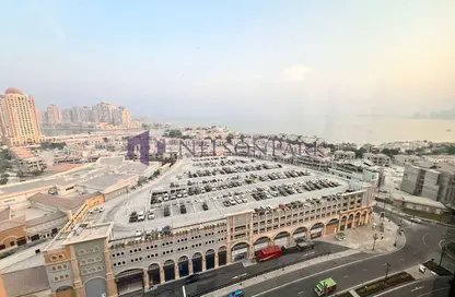 شقة - 2 غرف نوم - 3 حمامات للبيع في طريق بورتو الغربي - بورتو أرابيا - جزيرة اللؤلؤة - الدوحة