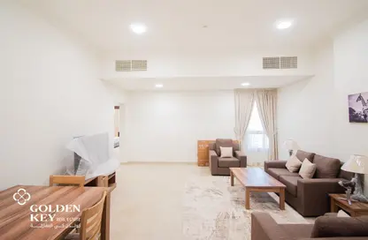 شقة - 2 غرف نوم - 2 حمامات للايجار في شارع الوعب - الوعب - الدوحة