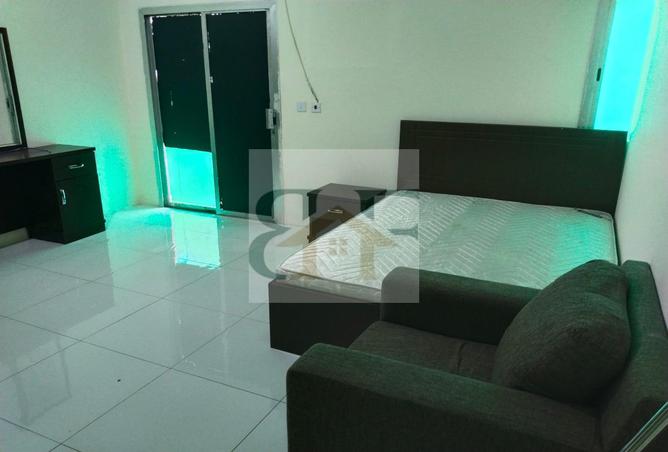 982790 - Property Image 2