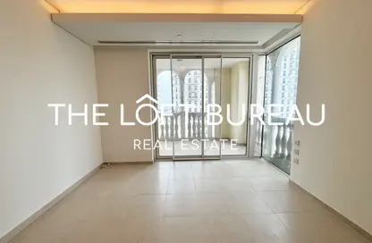 Apartment - 1 Bedroom - 2 Bathrooms for rent in Viva West - Viva Bahriyah - The Pearl Island - Doha