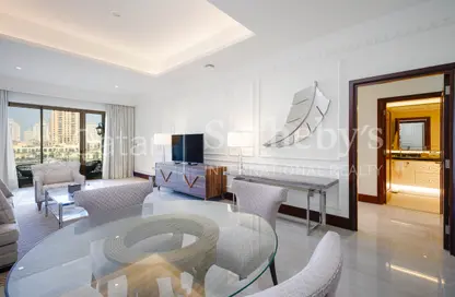 Apartment - 1 Bedroom - 2 Bathrooms for sale in The St. Regis Marsa Arabia Island - Marsa Arabia - The Pearl Island - Doha