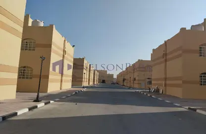 فيلا - 6 غرف نوم - 5 حمامات للايجار في مجمع العين ٣ - مجمع العين - عين خالد - الدوحة
