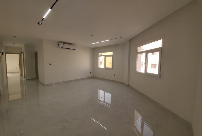 964083 - Property Image 3