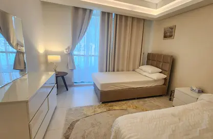 Apartment - 1 Bedroom - 2 Bathrooms for rent in Gewan Island - The Pearl Island - Doha