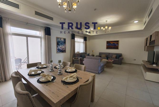 985605 - Property Image 2