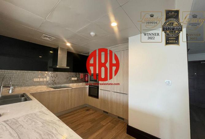 932715 - Property Image 3