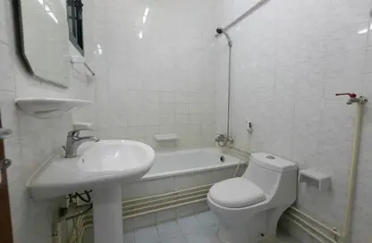 شقة - 2 غرف نوم - 2 حمامات للايجار في الحتمي - الحتمي - الدوحة