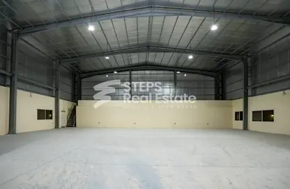 Warehouse - Studio - 1 Bathroom for sale in East Industrial Street - Birkat Al Awamer - Al Wakra