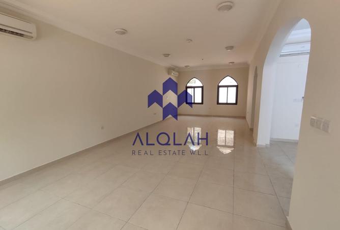 993408 - Property Image 2