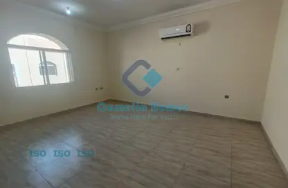 Villa - 5 Bedrooms - 4 Bathrooms for rent in Ain Khaled Villas - Ain Khaled - Doha